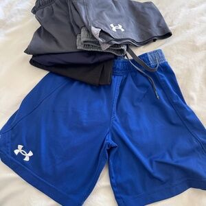 Under Armour boys shorts XS